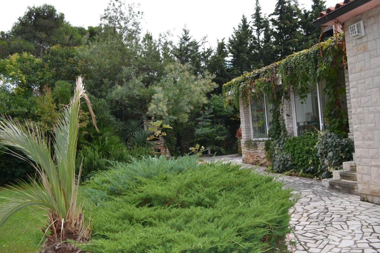 Villa Edward Premantura Luaran gambar